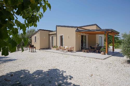 Villa Sugarcane 2-4 guests